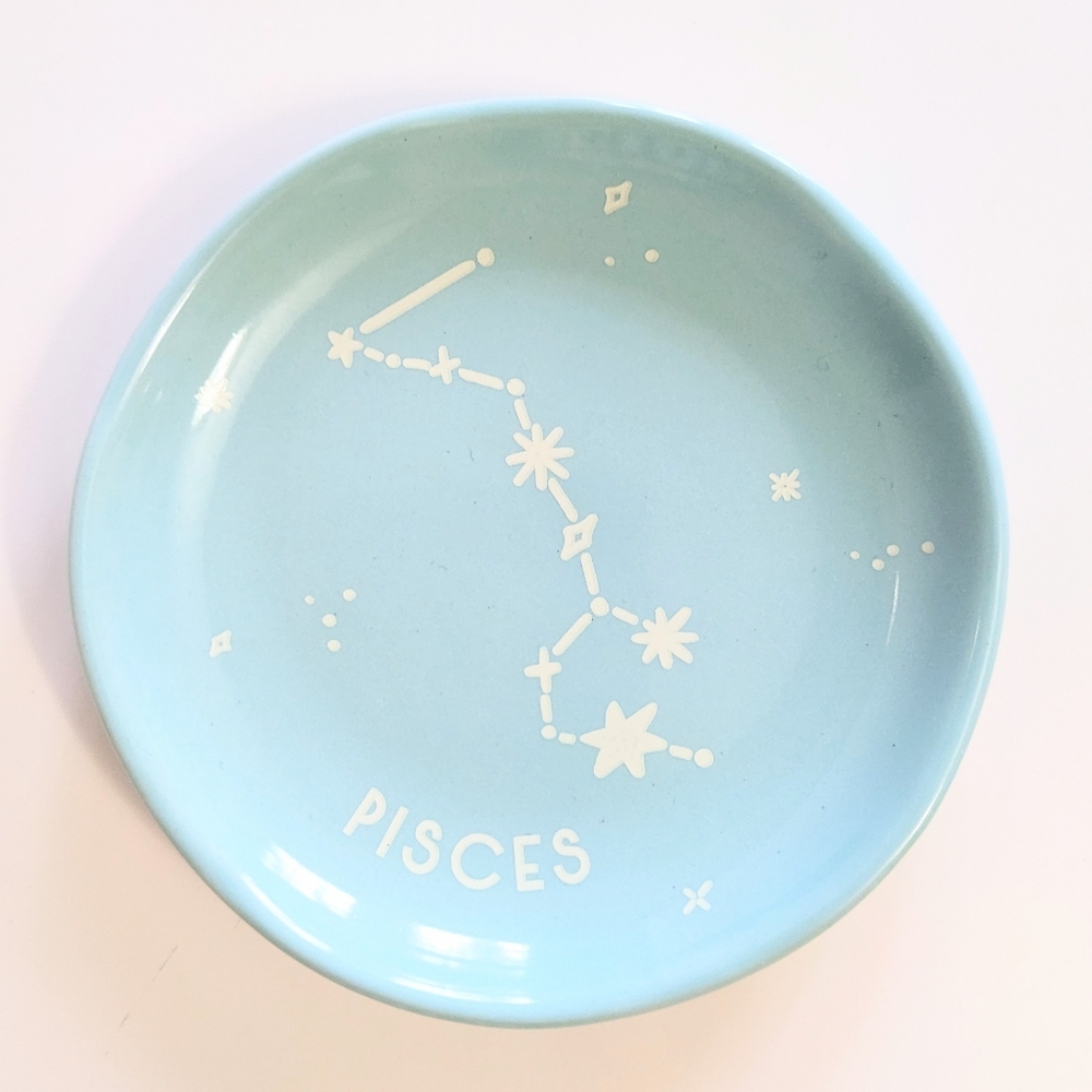 PISCES, Design Clique Astrology Trinket Tray. 3.15"H x 3.15"W x 0.6"D.